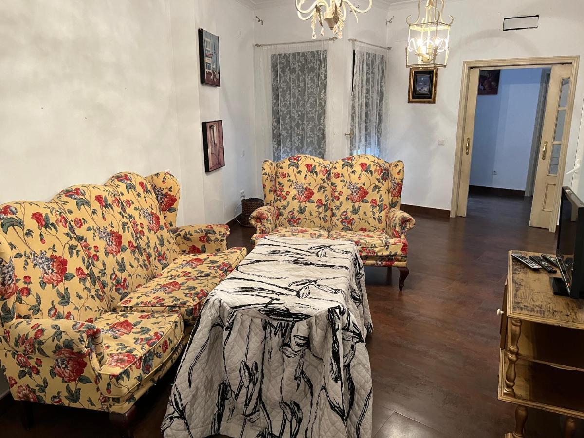 Apartamento En Pleno Centro De Marchena 3 Dormitorios 3 Banos Privados Exterior foto