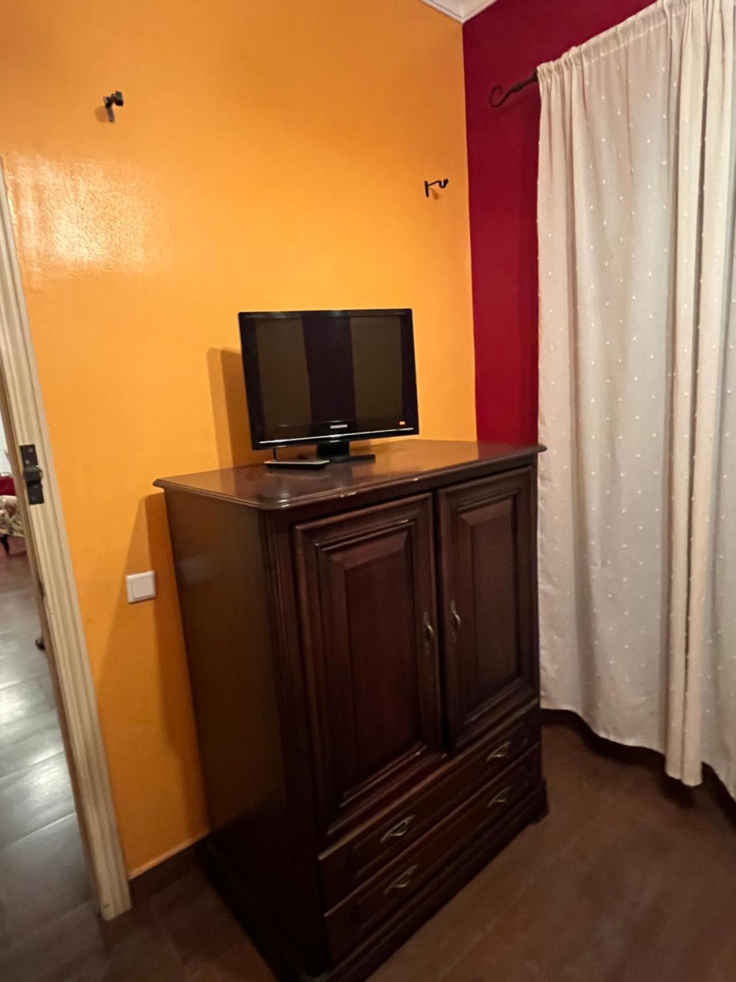 Apartamento En Pleno Centro De Marchena 3 Dormitorios 3 Banos Privados Exterior foto